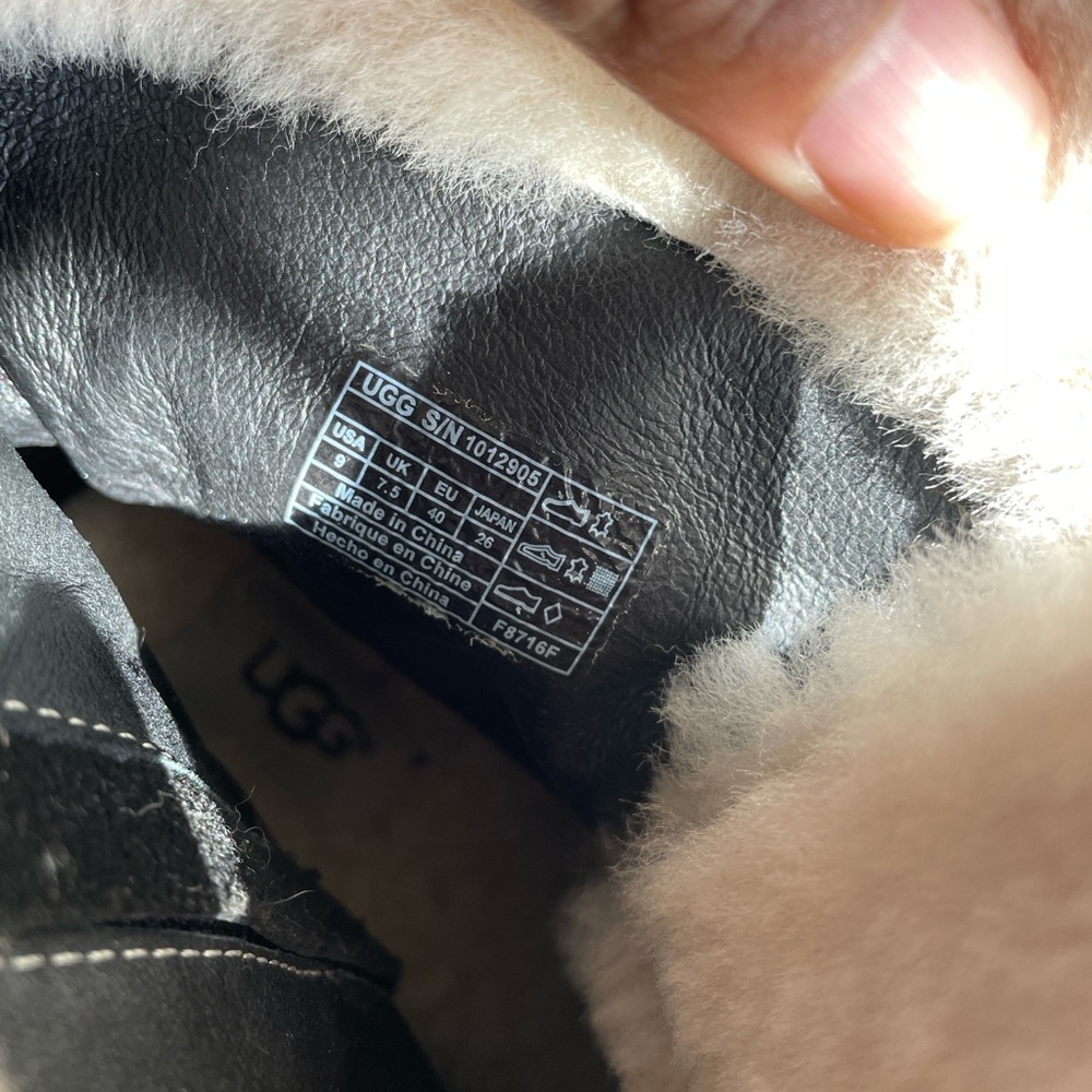 UGG Black and Cream Boots - Picture 5 of 7